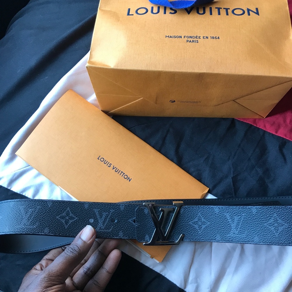 Loui Vuitton Belt